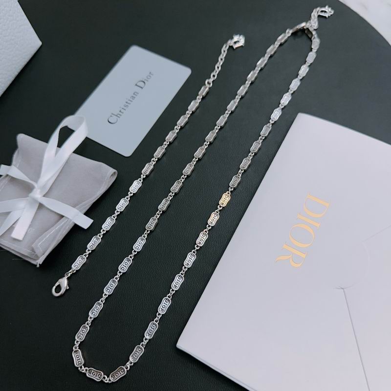 Dior Necklace 07lyr731